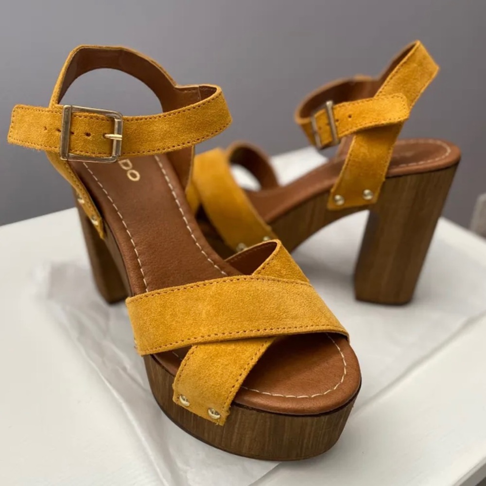 70s Platform sandal heels